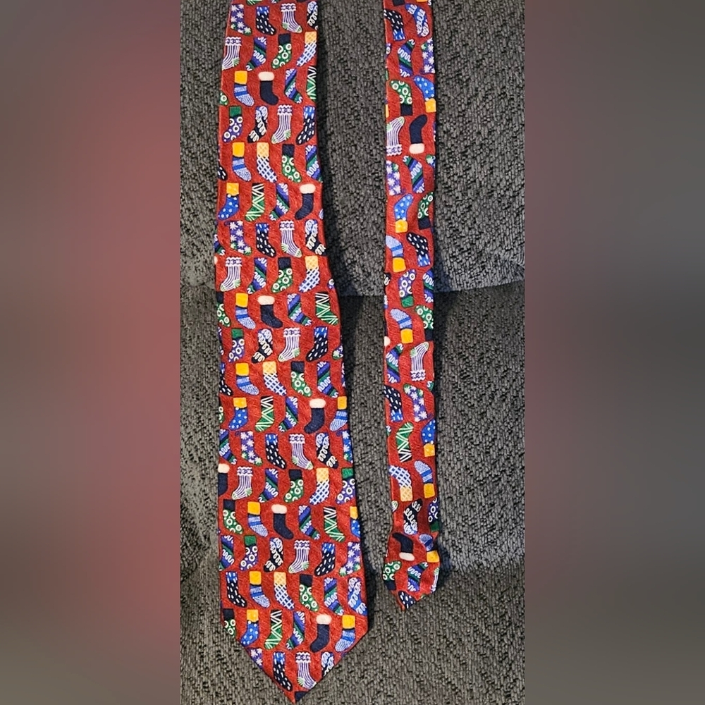 Lord & Taylor Red Festive Tie